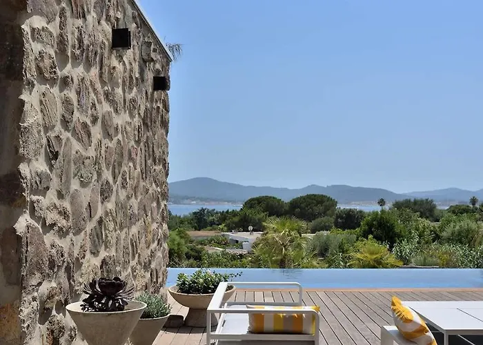Palm Dreams L 70s Design L Shellter Tatil Evi *