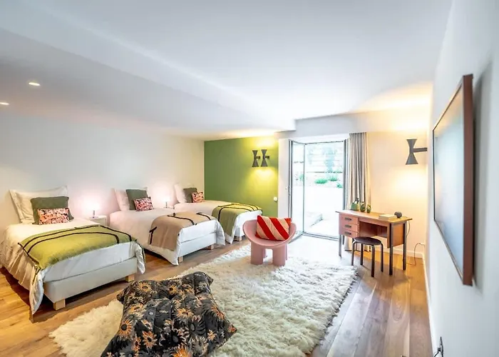 Palm Dreams L 70s Design L Shellter Tatil Evi *