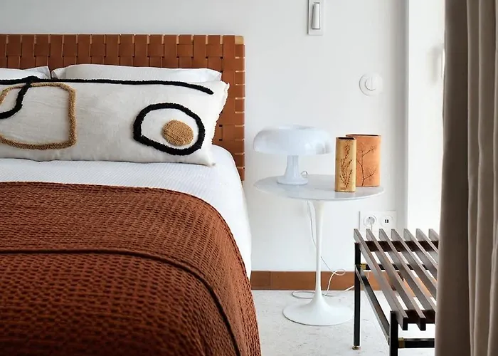 Palm Dreams L 70s Design L Shellter * Grimaud